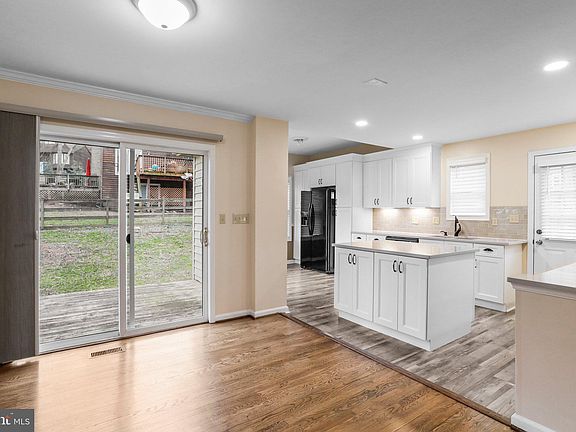 4th image of 10803 Forest Edge Pl