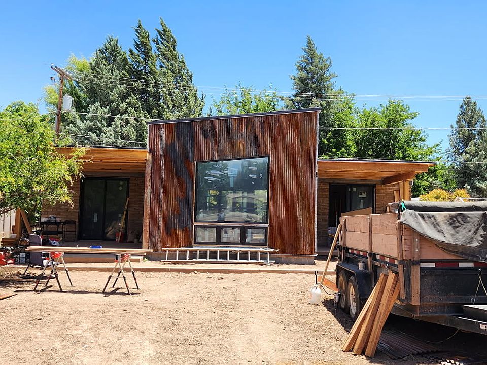 1st image of 723 N 8th St