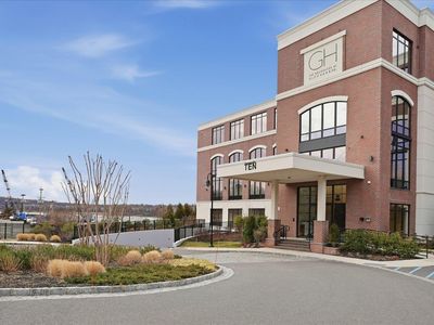 10 Shore Road #108, Glenwood Landing, NY, 11547
