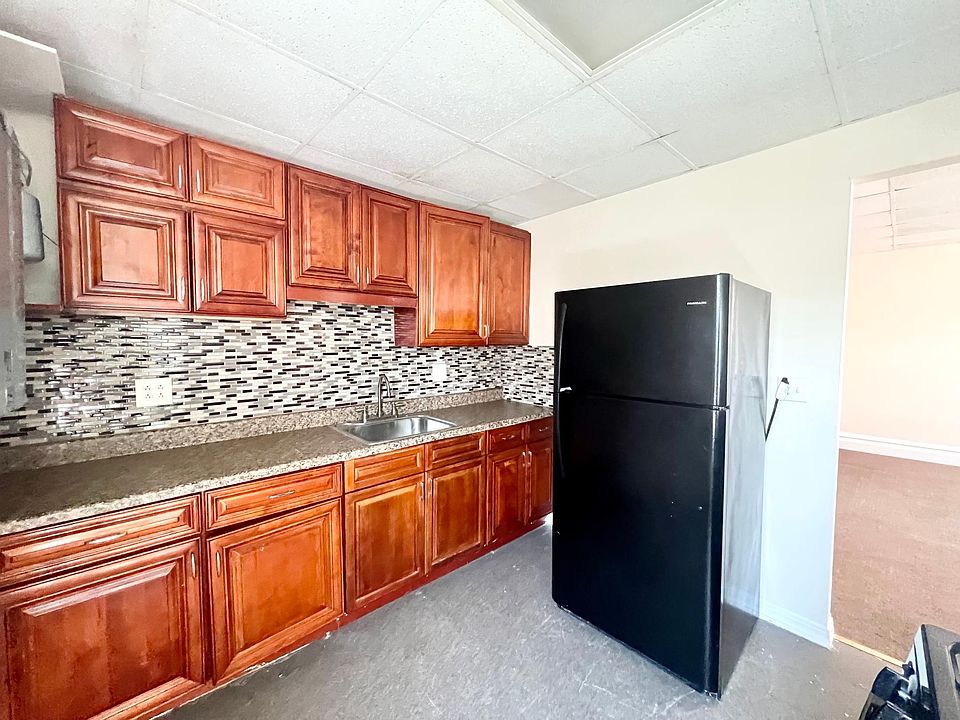 1st image of 94 Morningside Ave Floor 3
