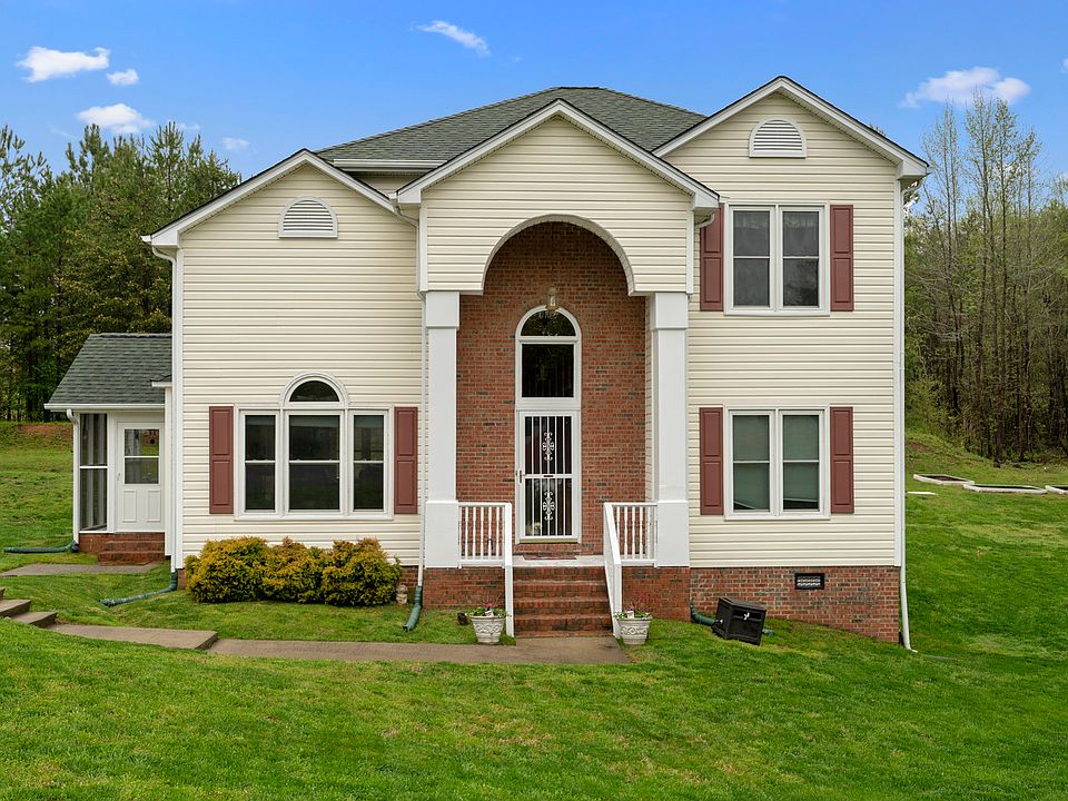 1st image of 600 Devonwood Ct