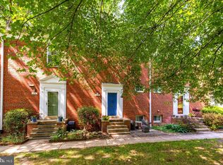 3548 Martha Custis Dr, Alexandria, VA 22302