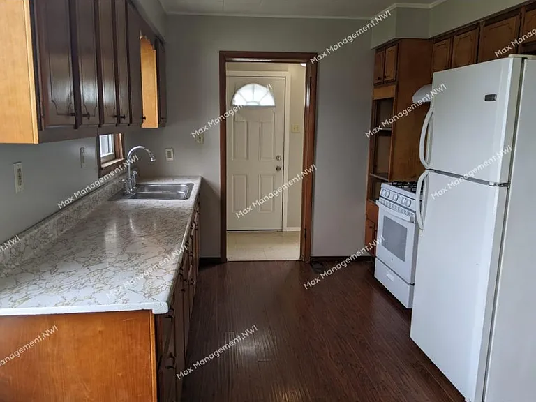 7321 Madison St — Photo 11