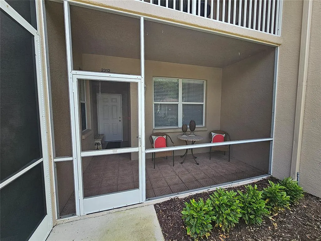 2 bed, 2.0 bath, 1433 sqft, $2,500 — Photo 3