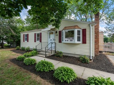 188 Moss Rd, Springfield, MA, 01119
