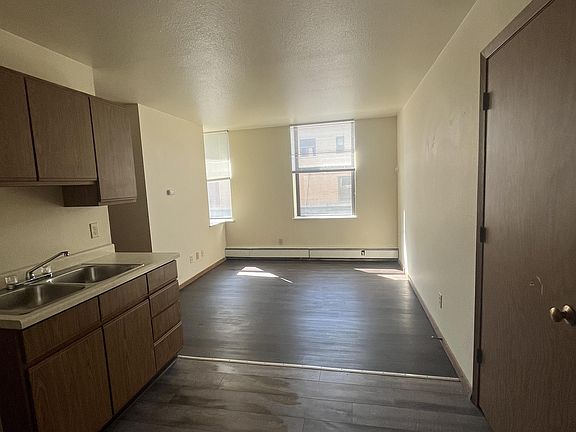 5th image of 20 Forest Ave #11226392