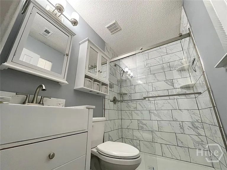 119 Mustang Dr — Photo 41