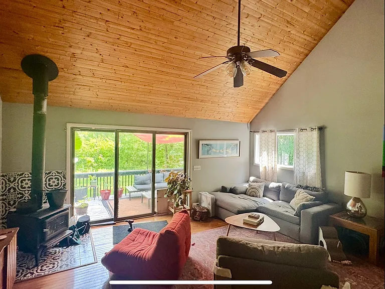 Woodland Dr — Photo 13