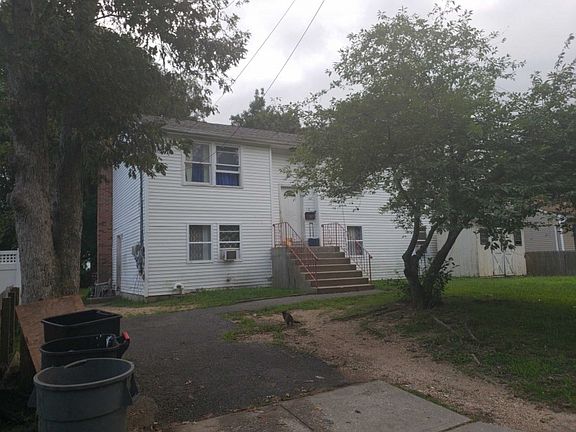 3rd image of 110 Arlington Ave