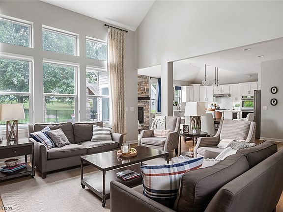 3rd image of 49820 Greystone Dr