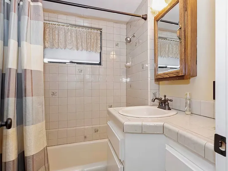 353 Mittry Ln — Photo 12