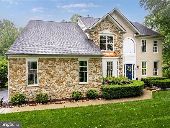 4th image of 1803 Morning Brook Dr