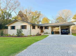 8725 Morphy Ave, Fairhope, AL 36532