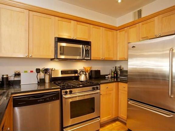5th image of 330 2nd St APT 1A