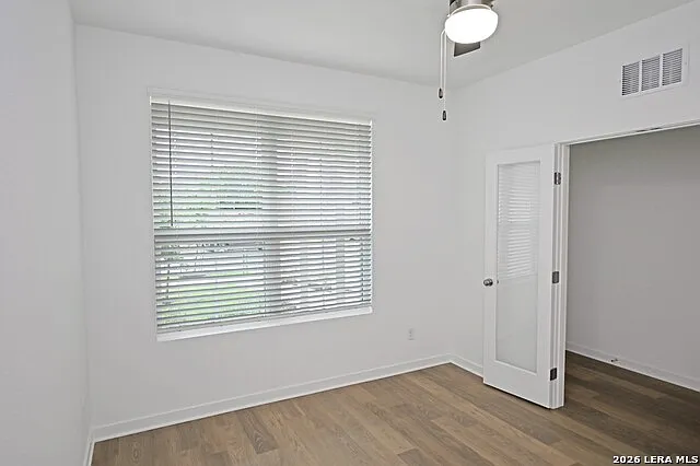 261 Elk Ave — Photo 5