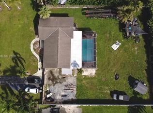 1422 NW 20th St, Homestead, FL 33030