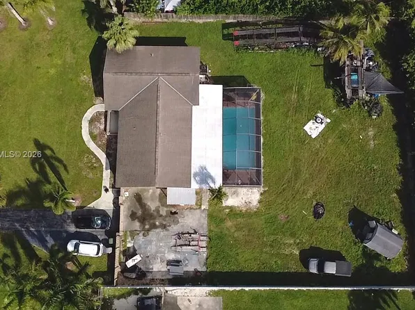 1422 NW 20th St, Homestead, FL 33030