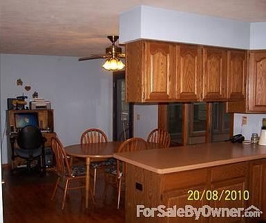 4th image of 1938 Oak Wood View Dr
