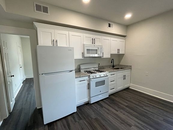 5th image of 9 & 11 N Central Ave #11-203
