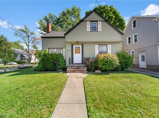 2247 S Taylor Rd, Cleveland Heights, OH 44118