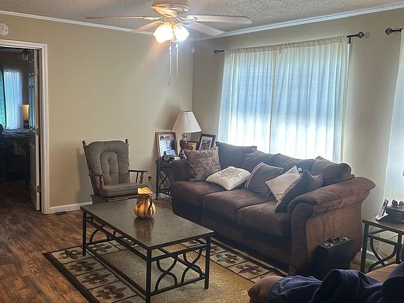 2nd image of 209 Marx St