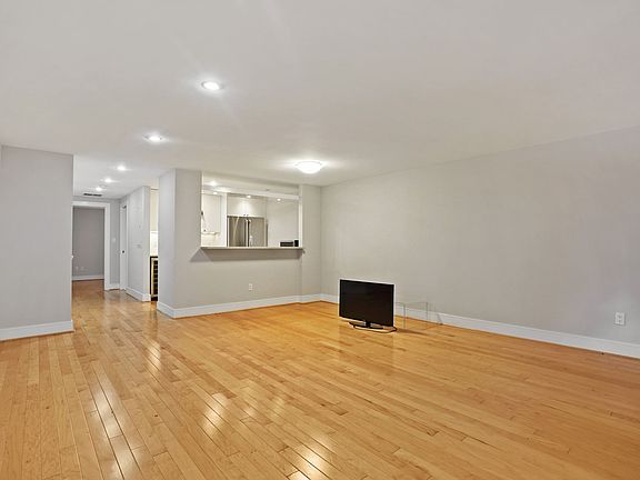033_1762_CHURCH_ST_NW_UNIT_B_392371_735035_08262022