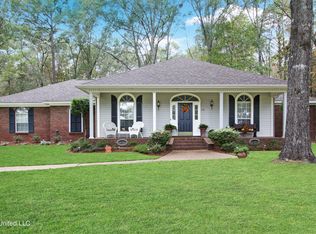 116 Devonport Cir, Raymond, MS 39154