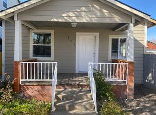 423 & 1/2 Berrydale Ave, Medford, OR 97501