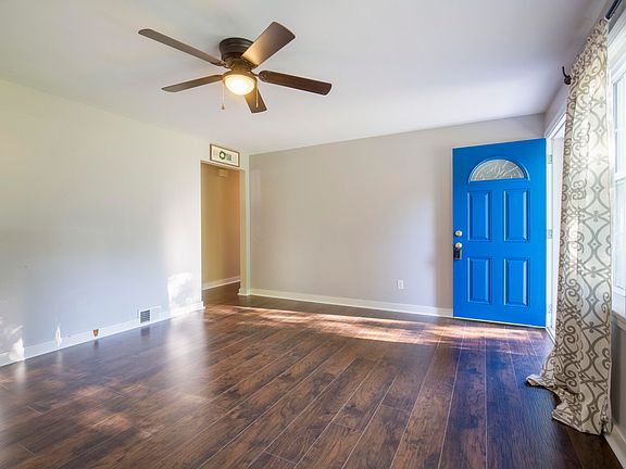 4th image of 8513 Vicki Ln