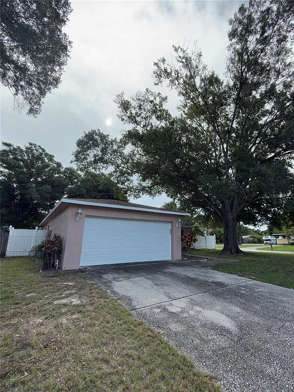 3 bed, 2.5 bath, 1196 sqft, $2,500 — Photo 3