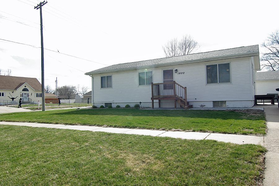 1st image of 1602 K Ave