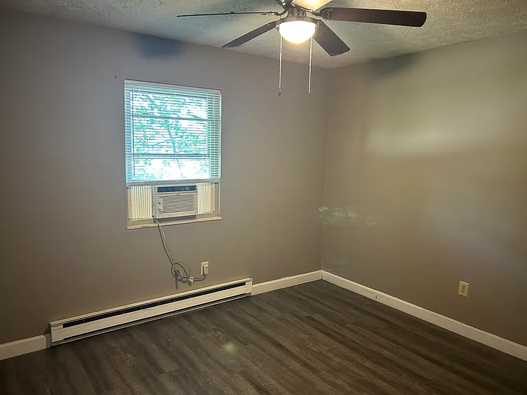 1722 Bluff Pl #4 — Photo 8