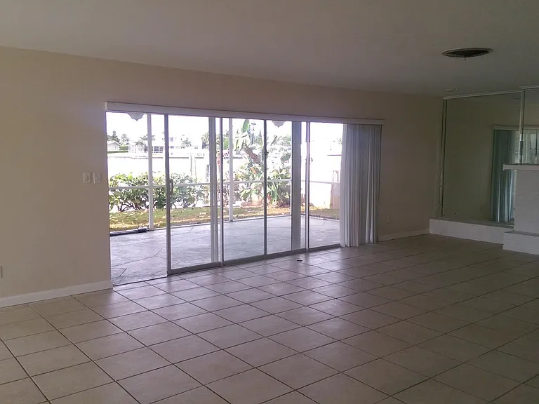 5930 Bali Way N — Photo 14