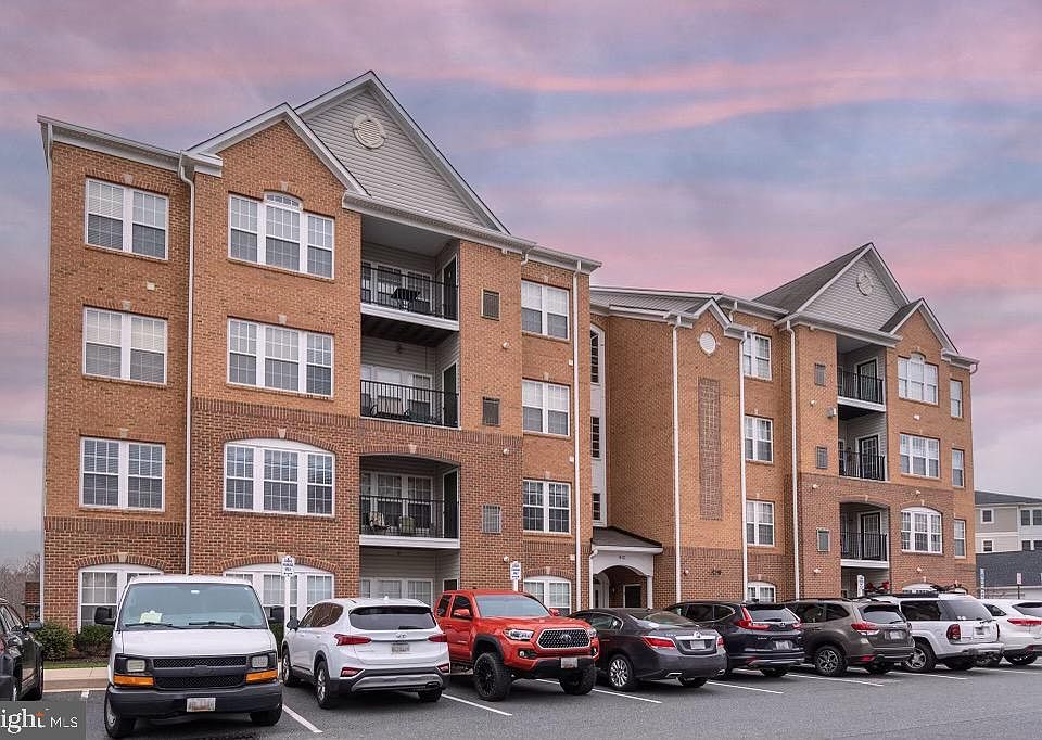 1st image of 812 Long Dr APT Q