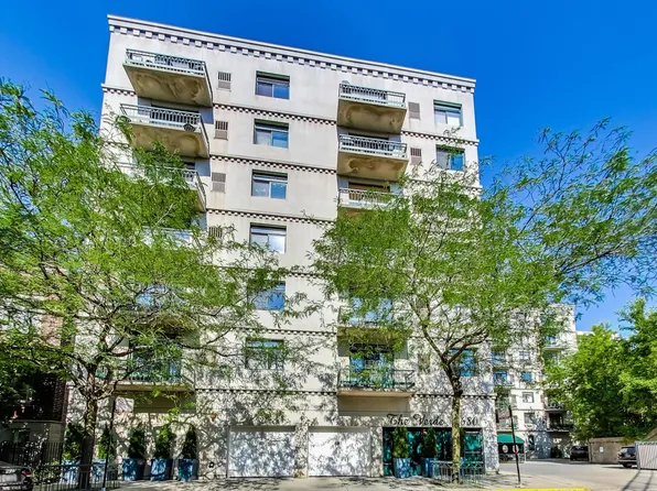 680 N Green St APT 303, Chicago, IL 60642