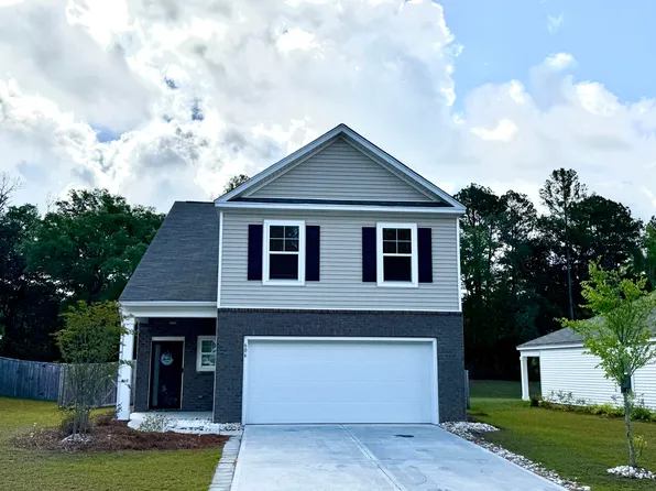 606 Red Mulberry Rd, Moncks Corner, SC 29461