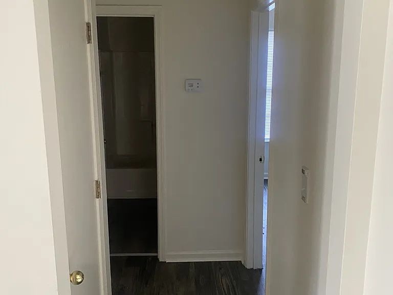 1309 Waverly Ave #A — Photo 11