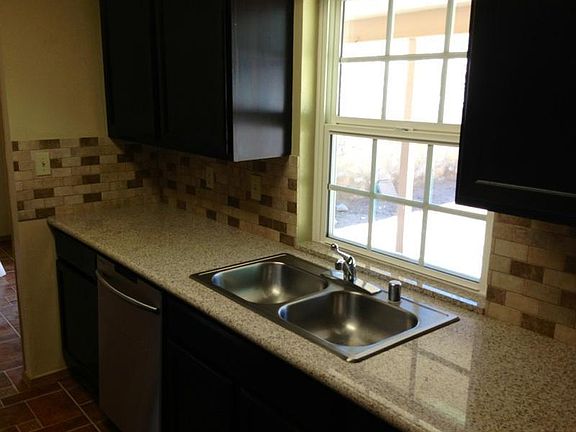 Fully usted kitchen