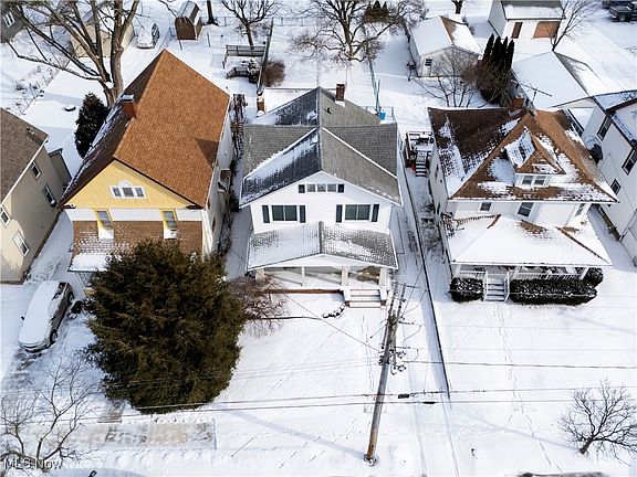 4th image of 703 Grant St