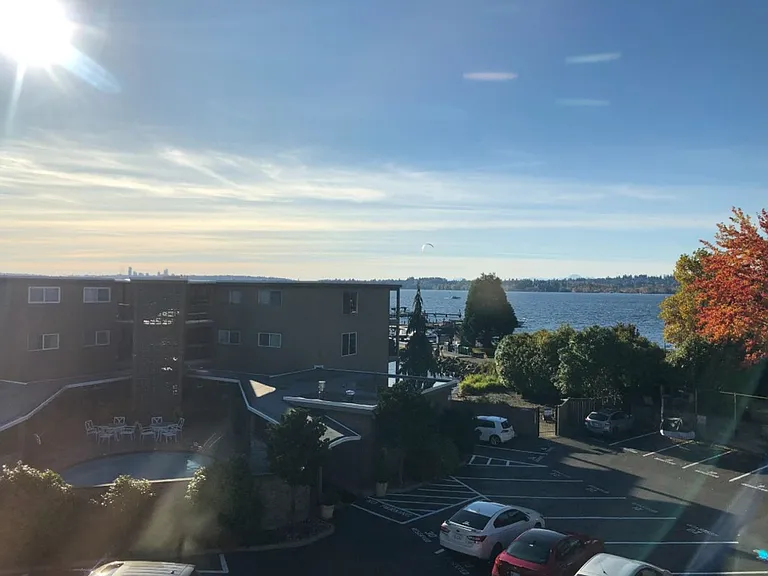 Lake Street Apartments | Downtown Kirkland | Renovated Units Just Steps from Marina Park — Photo 17