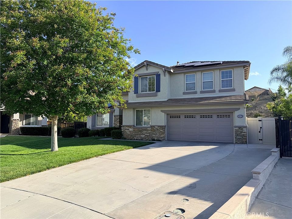 1st image of 23776 Brookside Ct