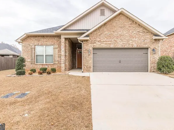 505 Legacy Park Dr, Perry, GA 31069