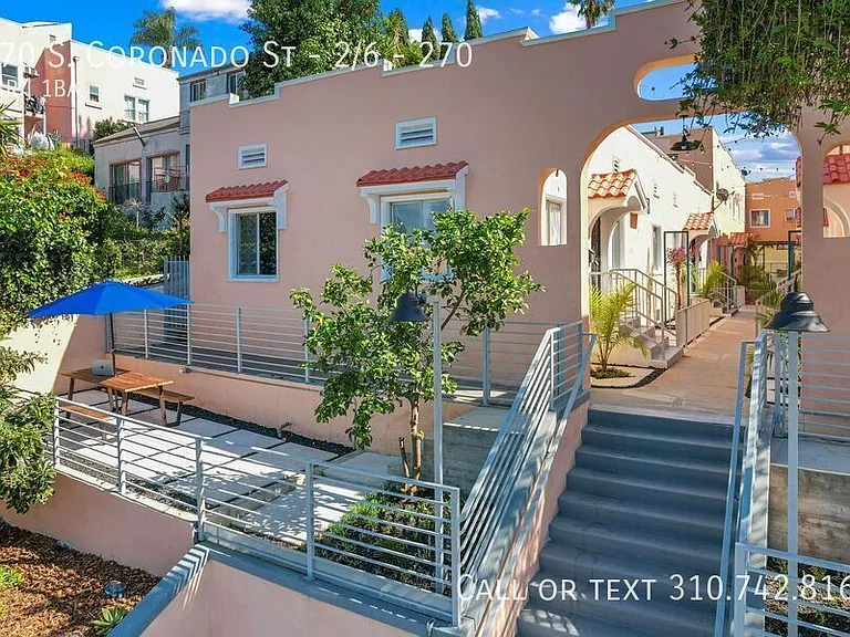 270 S Coronado St #2/6 — Photo 31