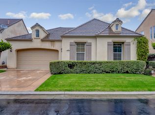 89 W Powers Ave, Clovis, CA 93619