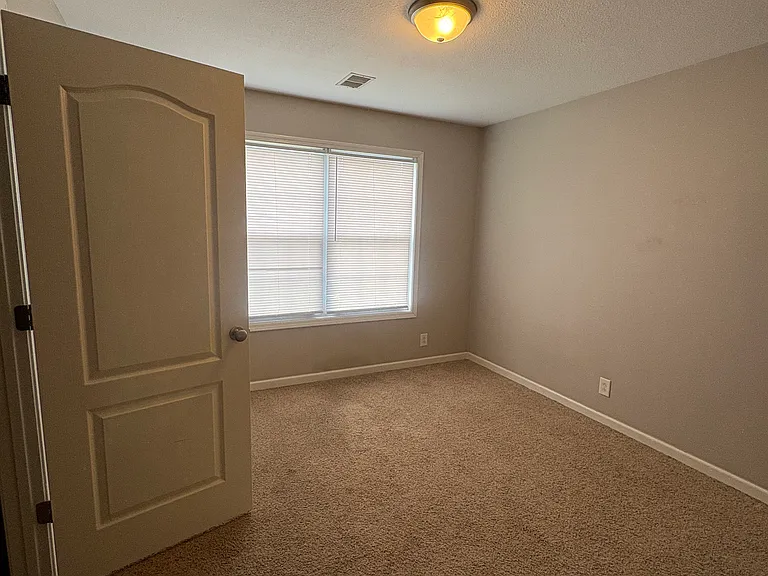 367 Andrew Dr — Photo 44