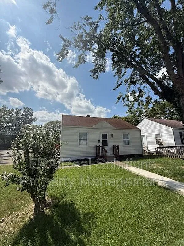 2 bed, 1.5 bath, 720 sqft, $1,500 — Photo 2