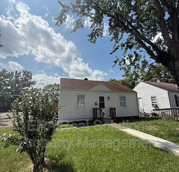 2217 Grasmere Ave — Photo 2