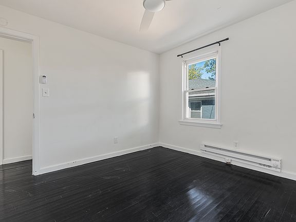 4th image of 9534 20th Bay St APT 10