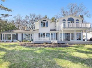 560 Glenwood Ave, Muskegon, MI 49445