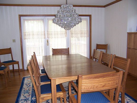 Formal Dining w/French Doors to deck